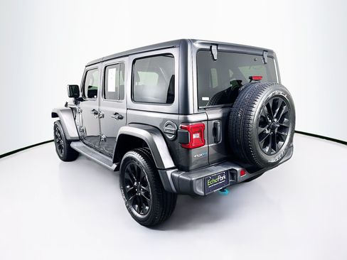 Used 2023 Jeep Wrangler Unlimited Sahara AWD/4WD image 5