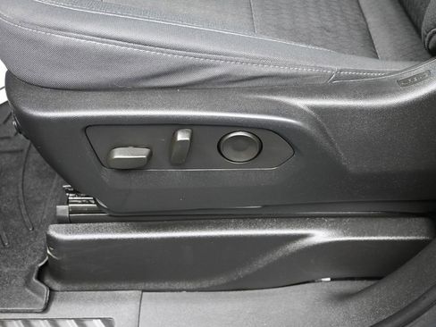 Used 2023 Chevrolet Tahoe LS image 11