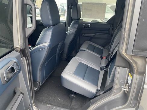 Used 2024 Ford Bronco Outer Banks image 10
