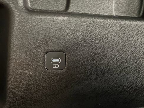 Used 2025 Kia Telluride S FWD image 39