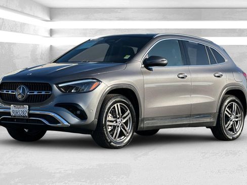 Certified 2025 Mercedes-Benz GLA 250 image 8