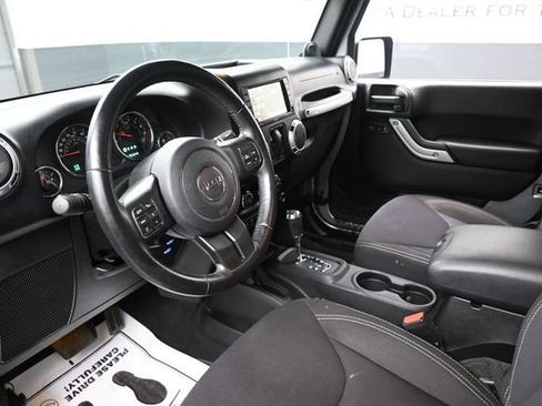 Used 2013 Jeep Wrangler Sahara w/ Dual Top Group AWD/4WD image 19