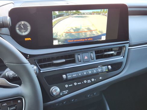 New 2025 Lexus ES 350 w/ Premium Package image 13