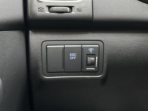 Used 2009 Hyundai Elantra image 25