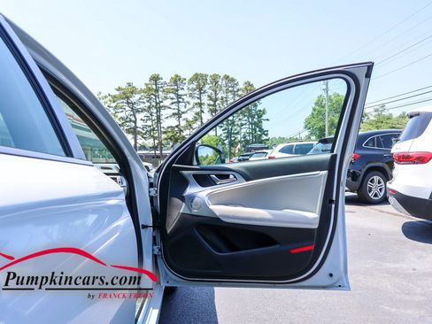 Used 2022 Genesis G70 3.3T w/ Sport Advanced Package AWD/4WD image 22