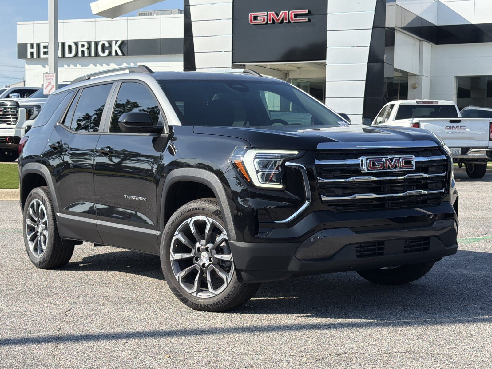 New 2027 GMC Terrain Elevation w/ Elevation Premium Package FWD image 2
