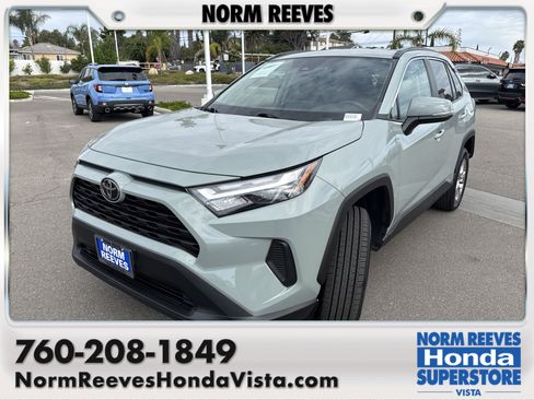 Used 2022 Toyota RAV4 XLE image 1