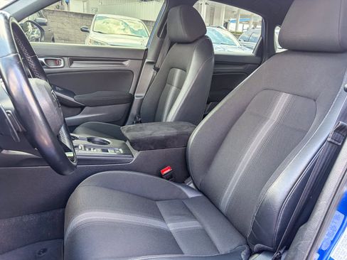 Used 2022 Honda Civic Sport image 16