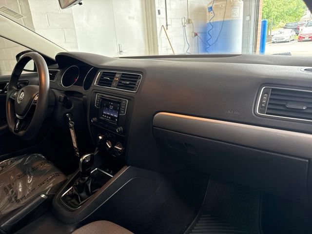 Used 2017 Volkswagen Jetta S FWD image 28