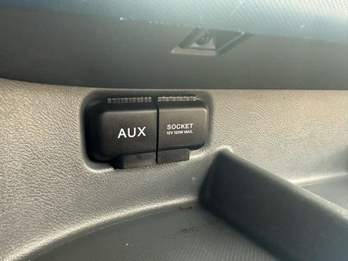 Used 2005 Honda Element EX image 33