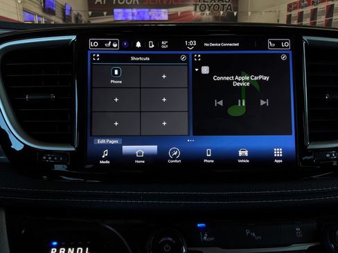 Used 2023 Chrysler Pacifica Touring-L FWD image 36