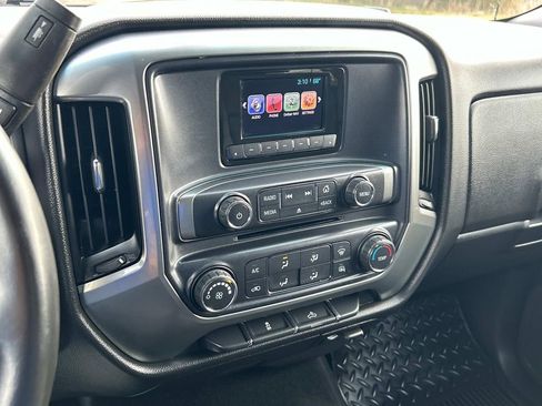 Used 2015 Chevrolet Silverado 1500 LT image 22