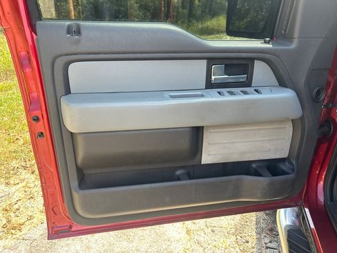 Used 2014 Ford F150 XLT w/ Equipment Group 302A Luxury AWD/4WD image 7