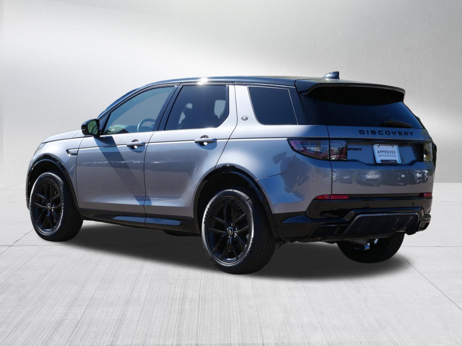 Certified 2024 Land Rover Discovery Sport Dynamic SE AWD/4WD image 3