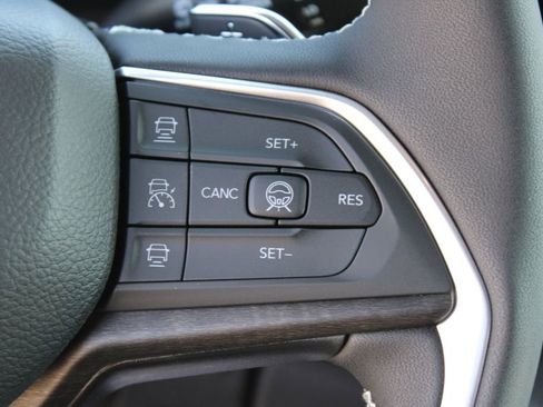 New 2026 Jeep Grand Cherokee L Limited AWD/4WD image 29