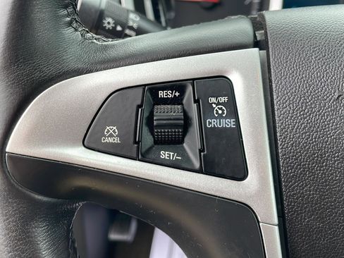Used 2017 Chevrolet Equinox LT w/ Convenience Package FWD image 13