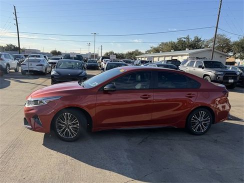 Used 2023 Kia Forte GT-Line w/ GT-Line Premium Package image 8