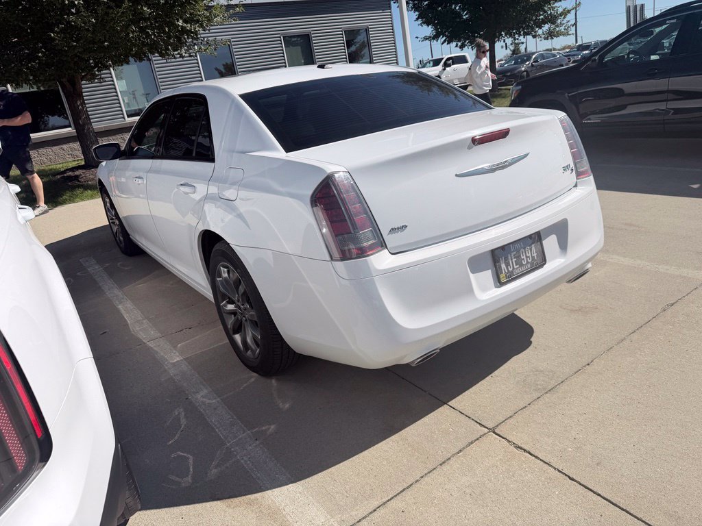 Used 2014 Chrysler 300 S AWD/4WD image 5