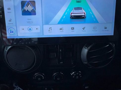 Used 2018 Jeep Wrangler Unlimited Sport S image 15