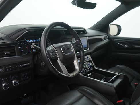Used 2021 GMC Yukon Denali w/ Denali Ultimate Package image 19