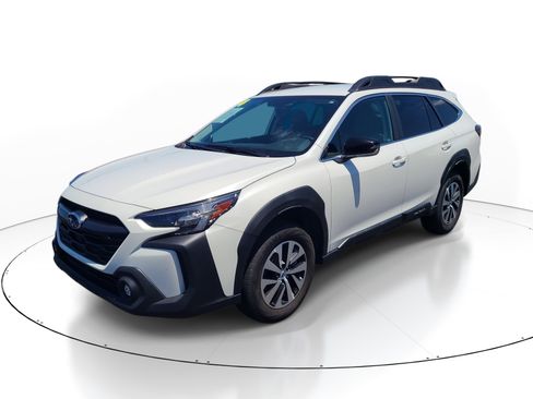 Certified 2024 Subaru Outback Premium w/ Popular Package #1A AWD/4WD image 3