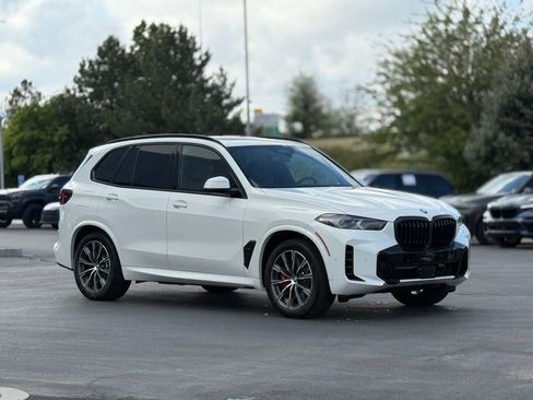 Used 2024 BMW X5 xDrive50e w/ M Sport Package AWD/4WD image 3