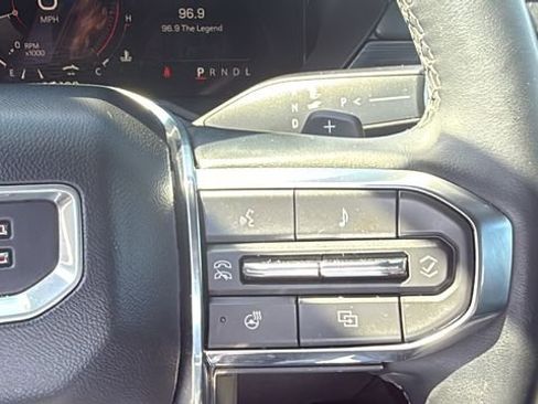 Used 2025 GMC Acadia Elevation FWD image 18