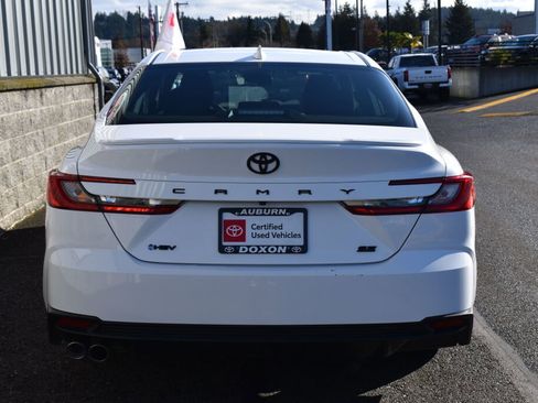 Certified 2025 Toyota Camry SE w/ Convenience Package image 6