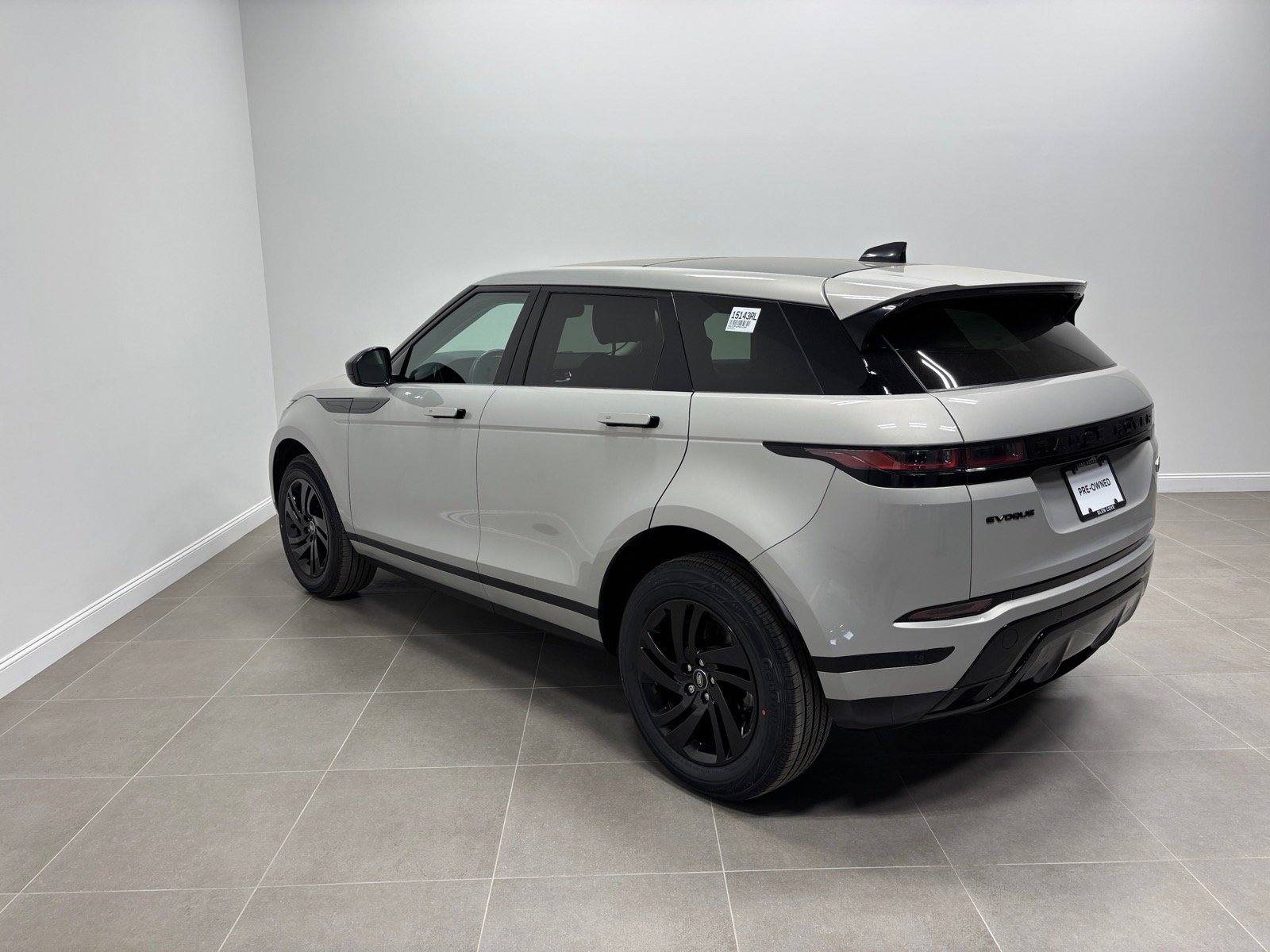 Used 2023 Land Rover Range Rover Evoque S AWD/4WD image 10