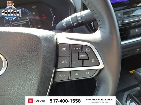 Used 2025 Toyota Grand Highlander AWD image 18