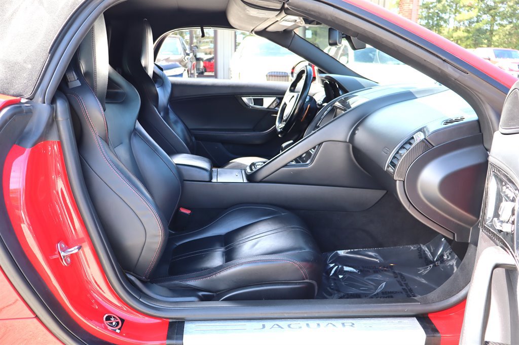 Used 2014 Jaguar F-TYPE S RWD image 31