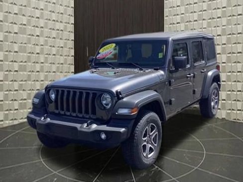Certified 2022 Jeep Wrangler Unlimited Sport AWD/4WD image 11