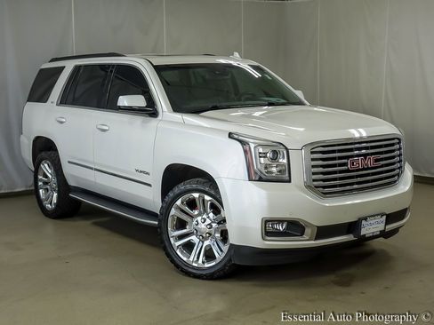 Used 2017 GMC Yukon SLT w/ Premium Edition image 2