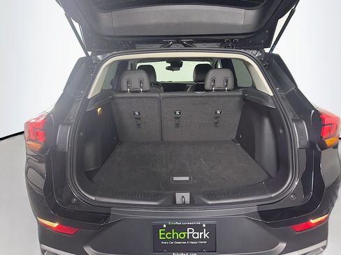 Used 2025 Buick Encore GX Preferred FWD image 28