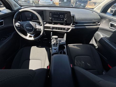 Used 2025 Kia Soul LX w/ LX Technology Package image 34