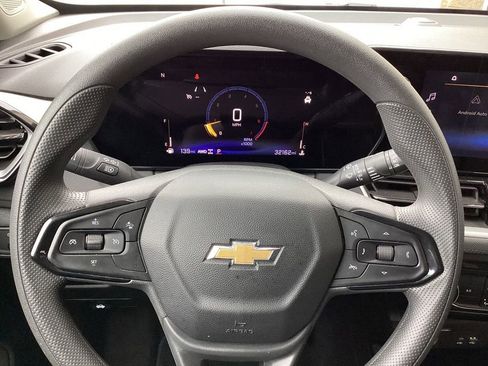 Used 2025 Chevrolet TrailBlazer LT image 29