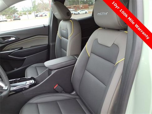 New 2026 Chevrolet Trax ACTIV w/ Driver Confidence Package image 16