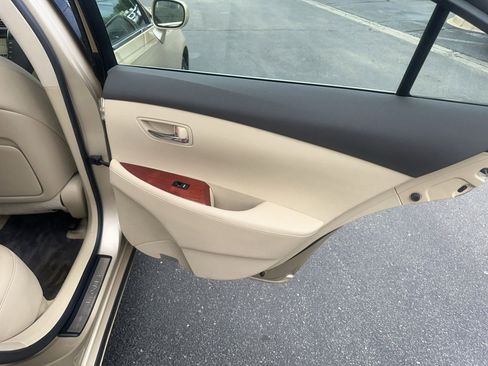 Used 2009 Lexus ES 350 FWD image 16