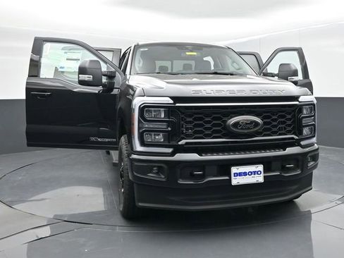 New 2026 Ford F250 XLT w/ XLT Premium Package image 58