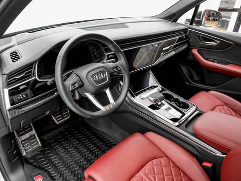 Used 2024 Audi SQ7 Prestige image 6