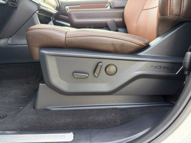Used 2025 Ford Expedition King Ranch AWD/4WD image 12