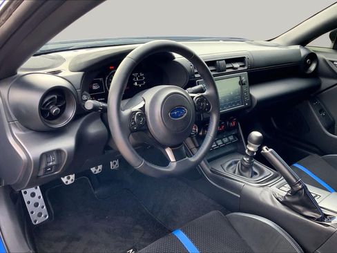 Used 2025 Subaru BRZ tS RWD image 17