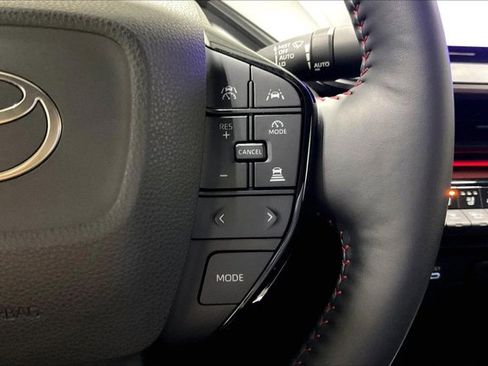 Used 2023 Toyota Prius Prime Premium w/ Advanced Technology Package image 19