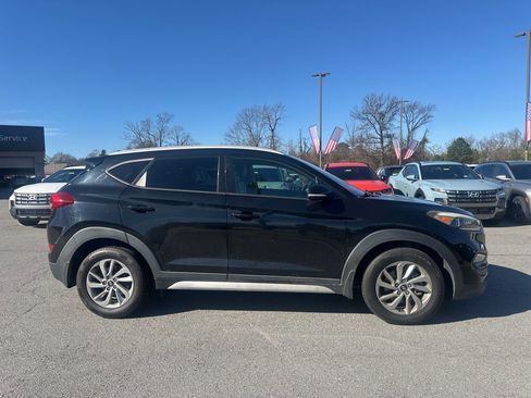 Used 2017 Hyundai Tucson SE Plus image 3