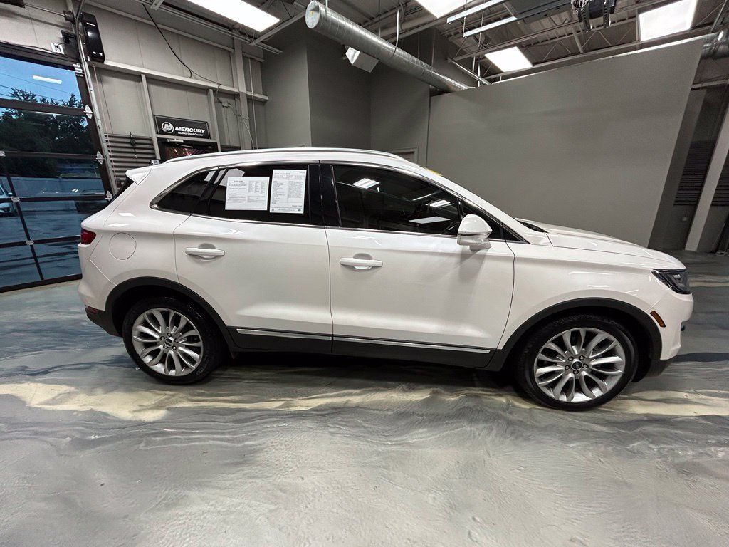 Used 2018 Lincoln MKC Reserve FWD image 27