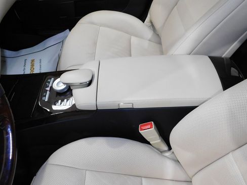 Used 2012 Mercedes-Benz S 550 4MATIC image 33