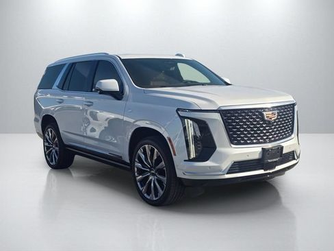 Used 2026 Cadillac Escalade Luxury w/ Touring Package AWD/4WD image 3