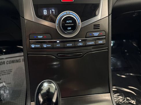 Used 2017 Hyundai Azera Limited FWD image 39