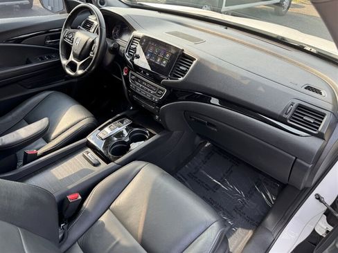 Used 2020 Honda Pilot Touring image 22