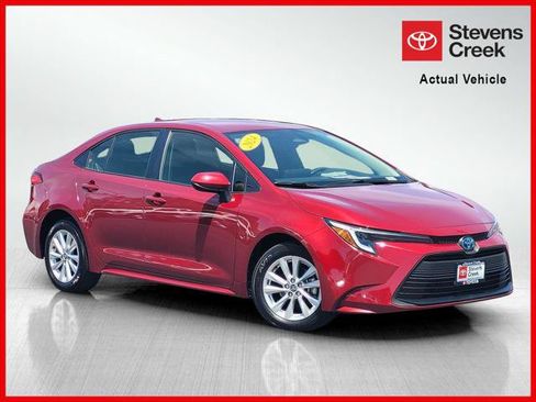 Certified 2024 Toyota Corolla LE w/ LE Convenience Package FWD image 1